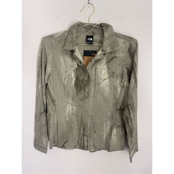 THE NORTH FACE Print Long Sleeve Button Down Shirt Size Small NWT
